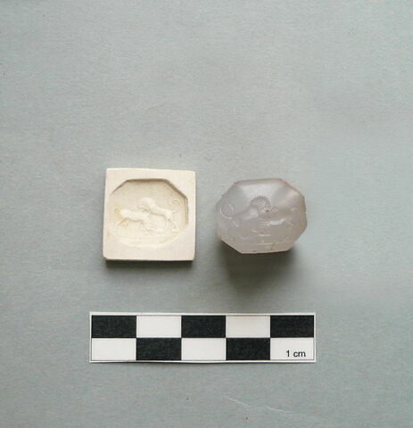 cachet, image 2/2