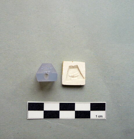 cachet, image 6/6
