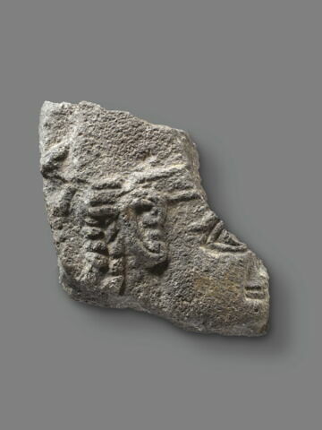 sculpture, image 2/2
