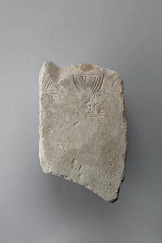 stèle  ; ex-voto