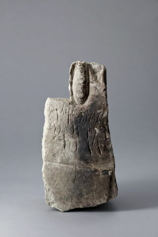 stèle  ; ex-voto