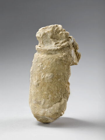 statue, image 3/11