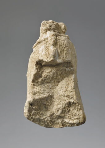statue, image 4/11