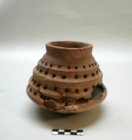 vase ; brasero, image 2/3