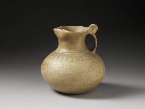 vase, image 1/3