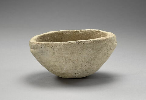 vase, image 2/6