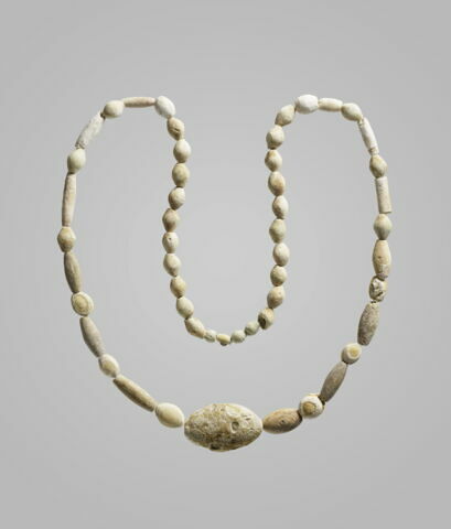 perle ; collier