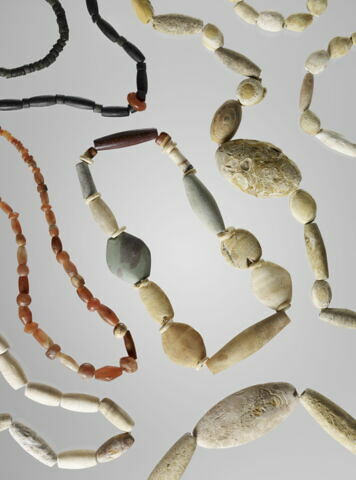 perle ; collier, image 3/4