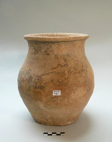 vase, image 2/3