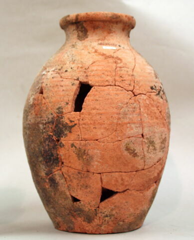 vase, image 2/2
