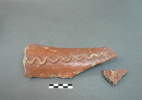 vase, image 2/2