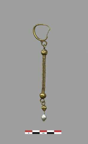 boucle d'oreille, image 1/1