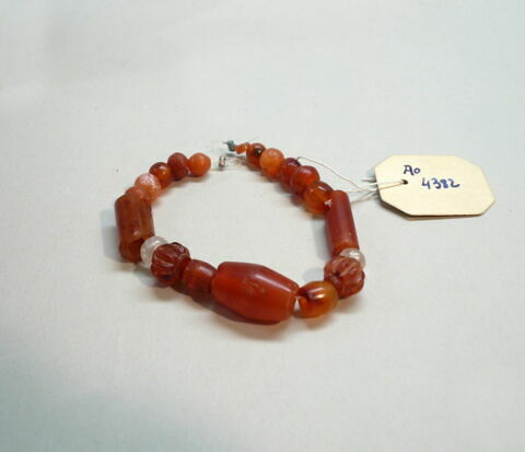 collier ; perle, image 4/4