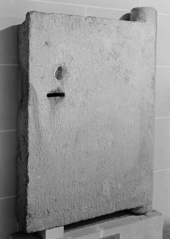 porte de tombeau, image 8/8