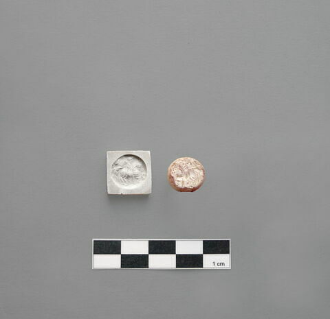 cachet, image 2/2