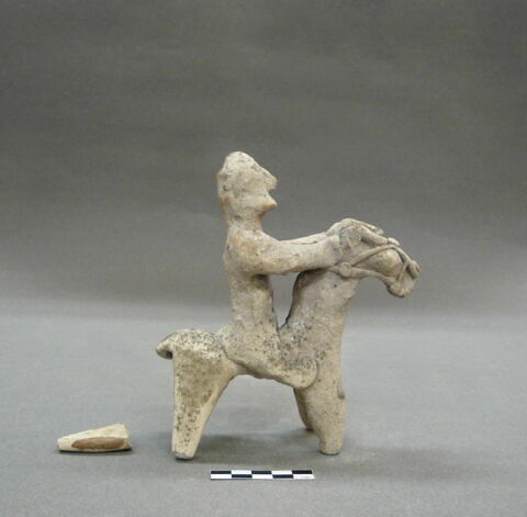 figurine, image 2/4