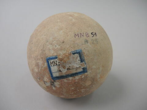 vase, image 2/3