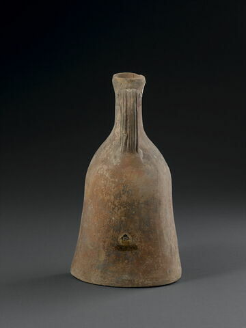 vase, image 3/4