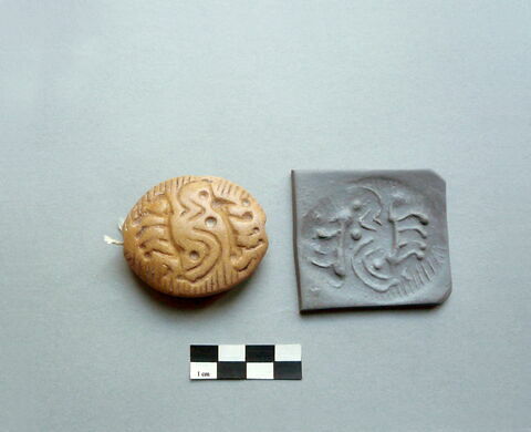 cachet, image 2/2