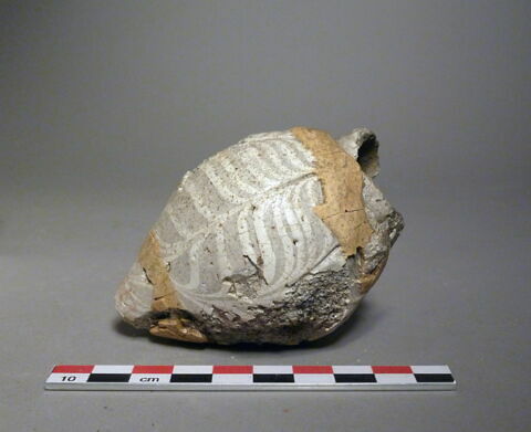 vase, image 2/2