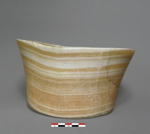 vase, image 2/2