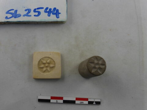 sceau cylindre ; cachet, image 2/2