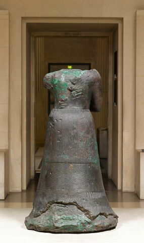 Statue de la reine Napirasu, image 7/9