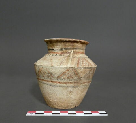 vase, image 2/2