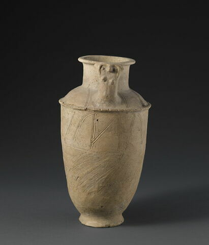 vase