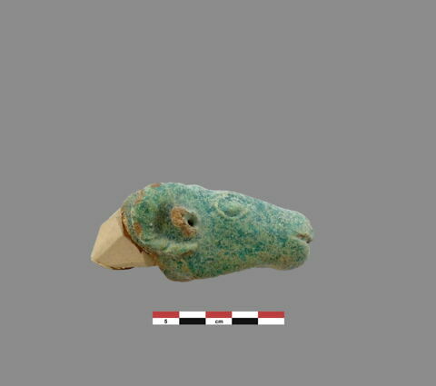 figurine ; vase ; bec de vase, image 2/2