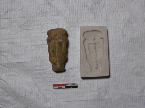 cachet ; figurine, image 2/2