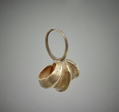 boucle d'oreille
