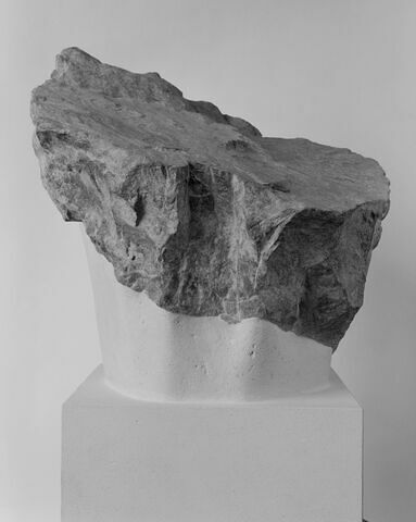 statue, image 5/6
