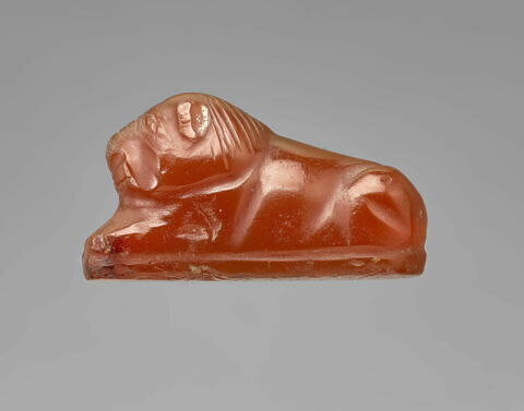 figurine ; perle