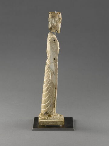 figurine, image 2/5