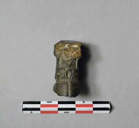 vase  ; pied de vase, image 3/3