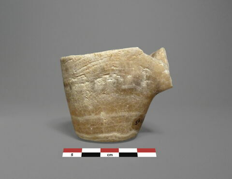 vase, image 2/2