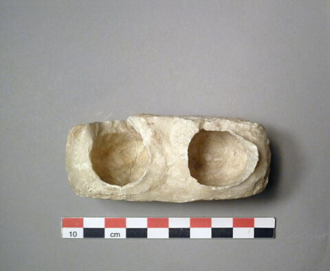 vase, image 2/2