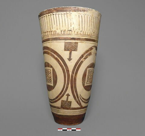 vase, image 5/7