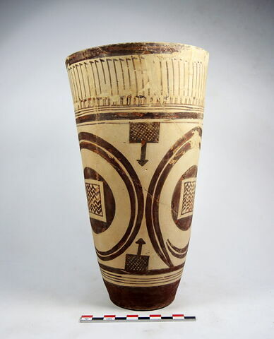 vase, image 3/7