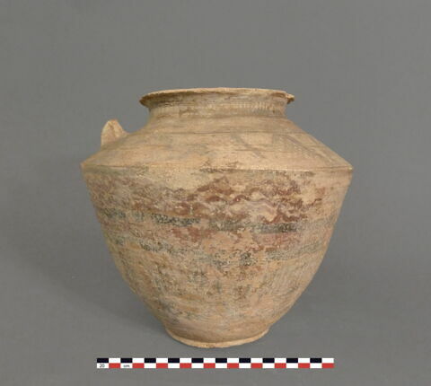 vase, image 2/2