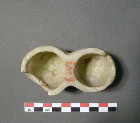 vase, image 2/2