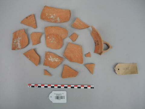 vase, image 3/3
