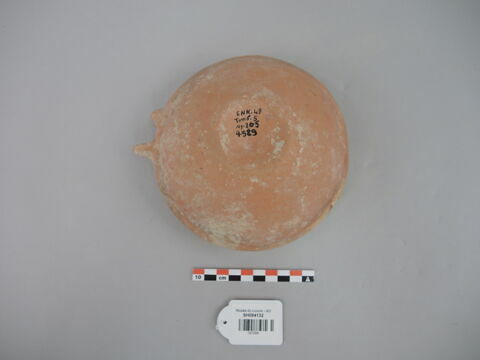 vase, image 2/2