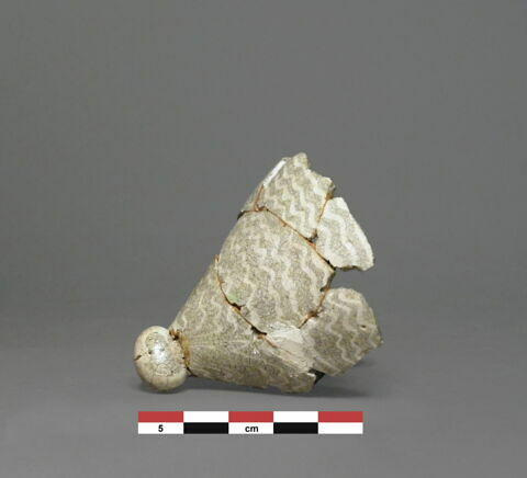vase, image 2/2