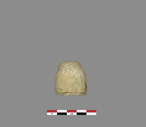 objet indéterminé ; manche d'outil