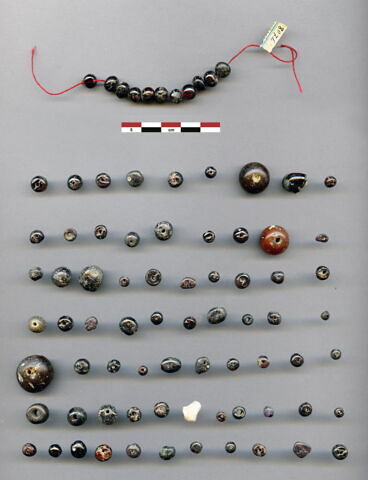 collier ; perle