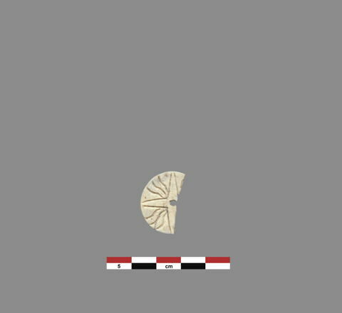 disque  ; incrustation de meuble
