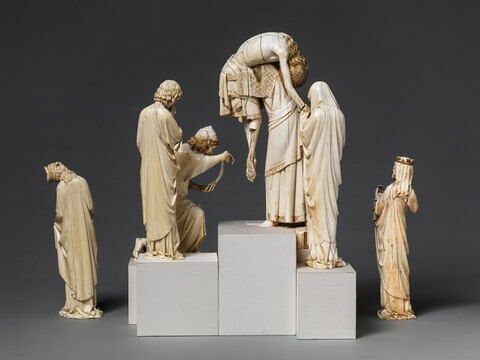 Groupe de la Descente de croix : le Christ et Joseph d'Arimathie, image 4/13