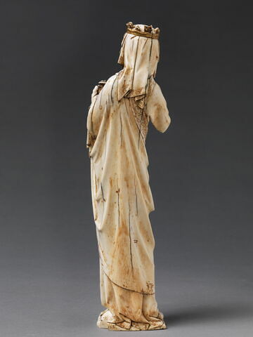 Statuette du groupe de la Descente de croix : l'Eglise, image 7/10